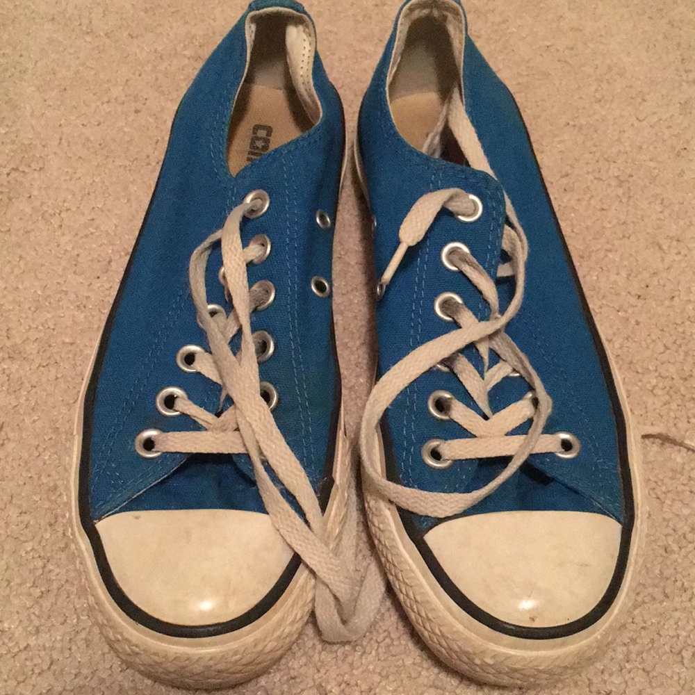 Royal blue converse *MAKE ANY OFFER*